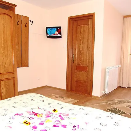 Rosu